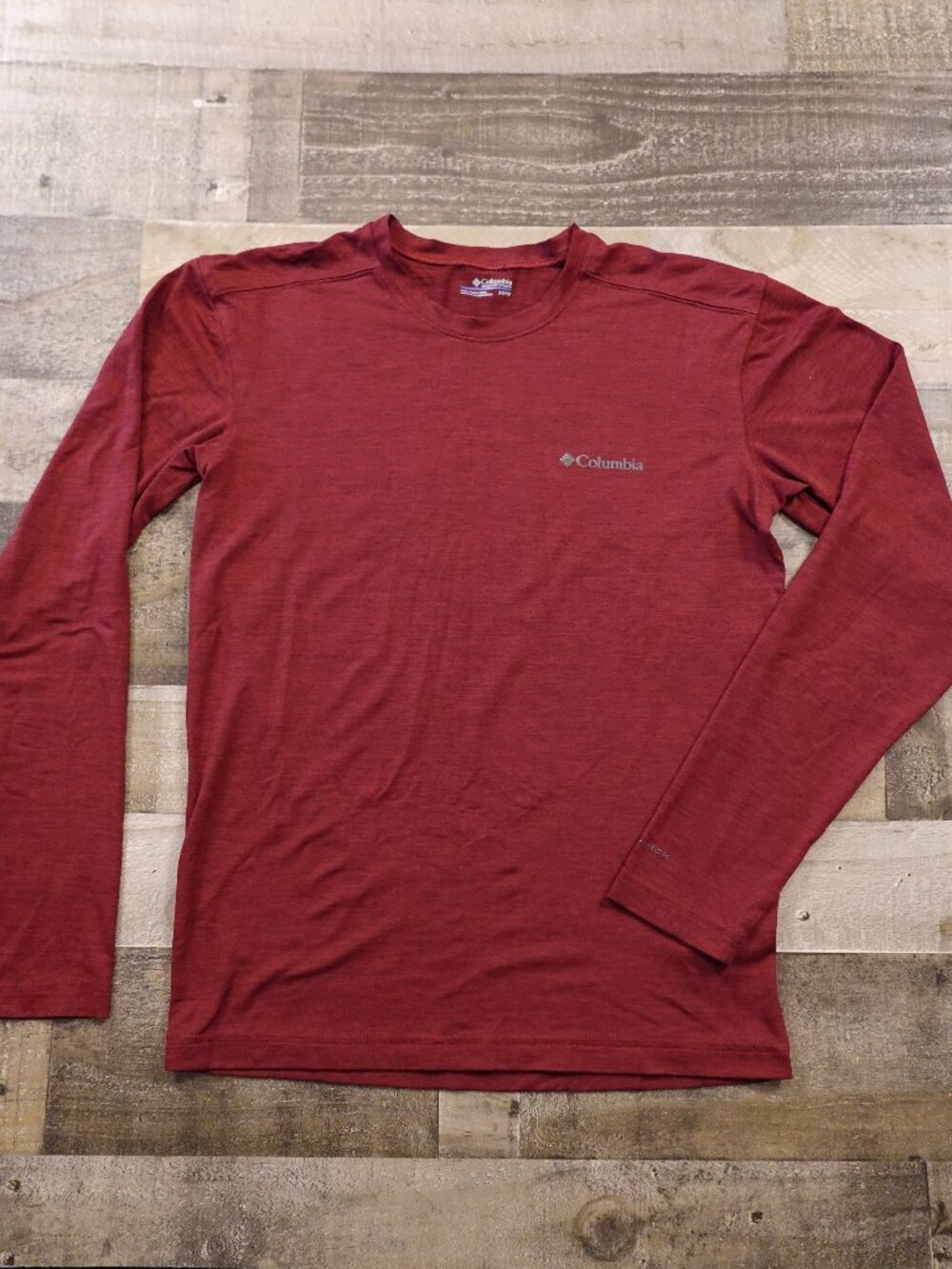 Columbia Tech Trail Crew Shirt Men’s XS Red Omni Wick Long Sleeve Hiking